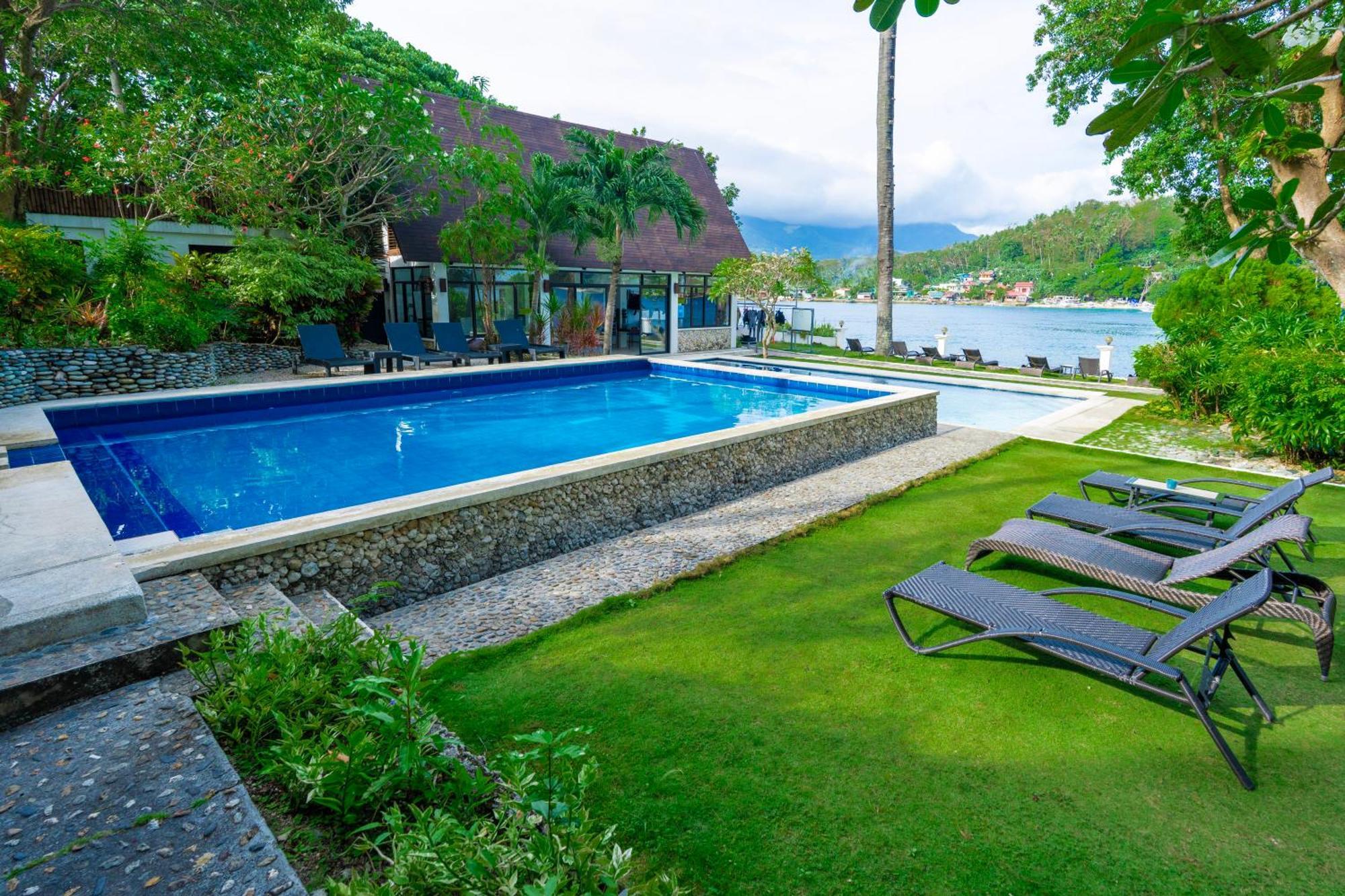 Casalay Boutique Villas & Dive Puerto Galera Exteriör bild